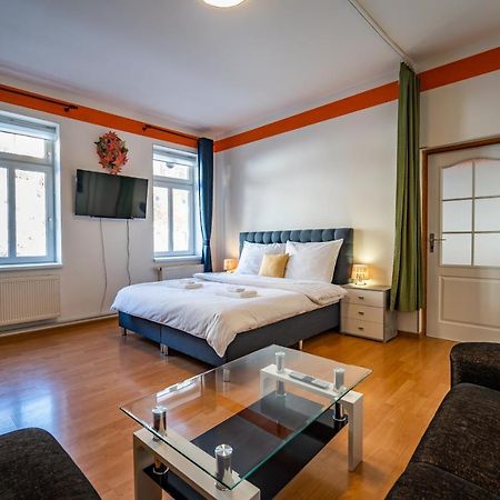 Tuan Long Apartments Jachymov Luaran gambar