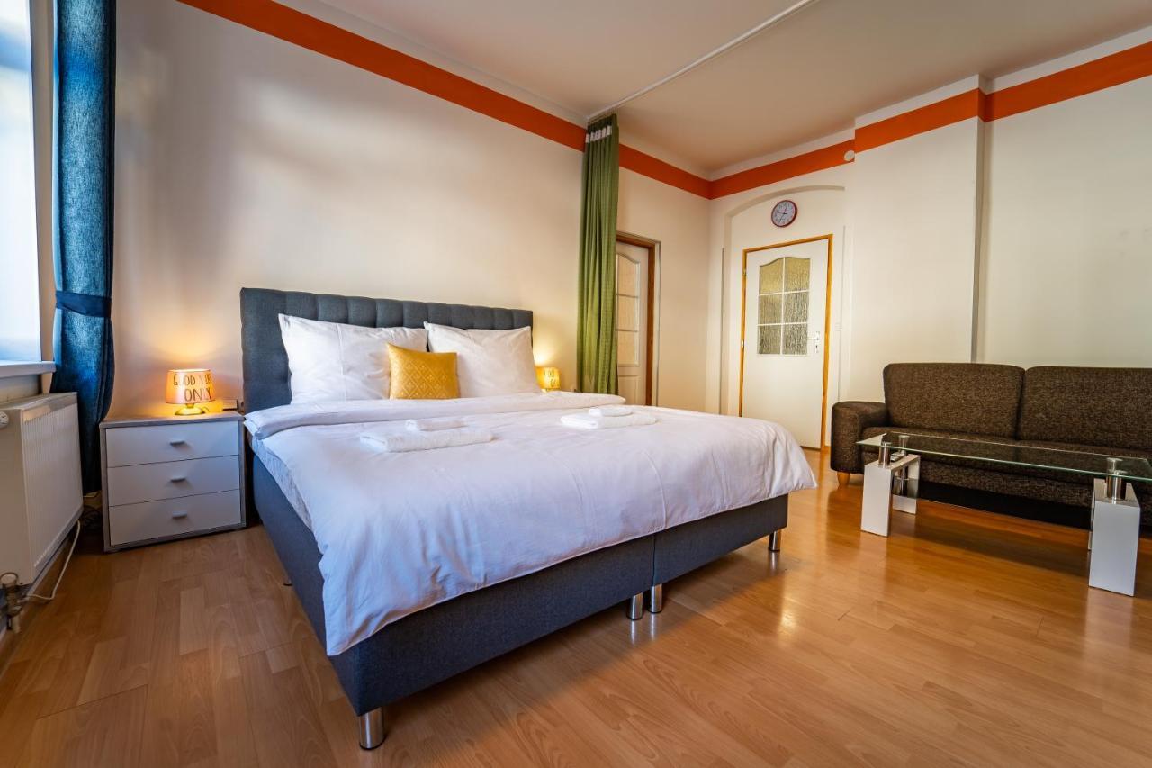 Tuan Long Apartments Jachymov Luaran gambar
