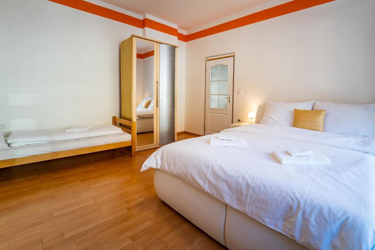 Tuan Long Apartments Jachymov Luaran gambar