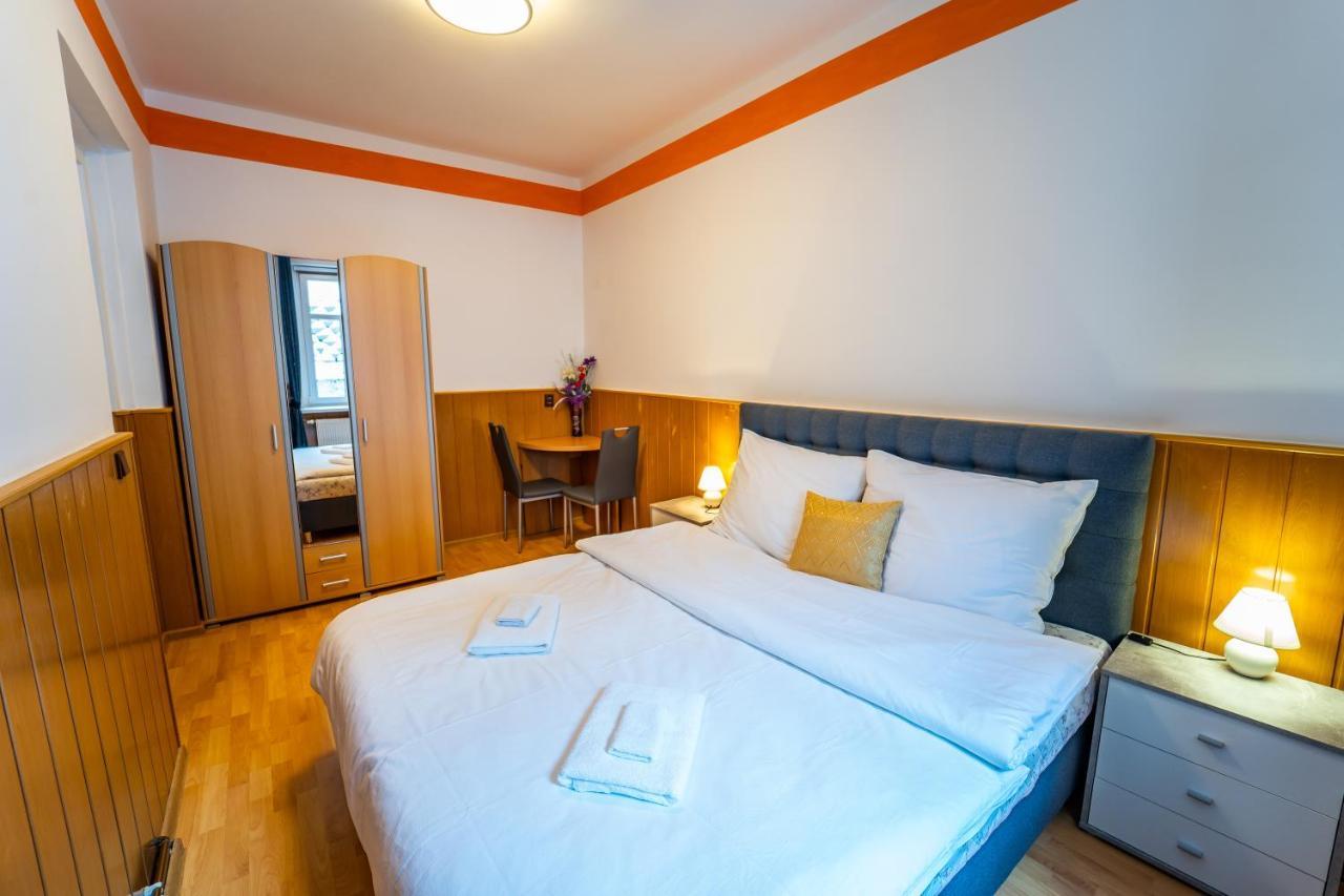 Tuan Long Apartments Jachymov Luaran gambar