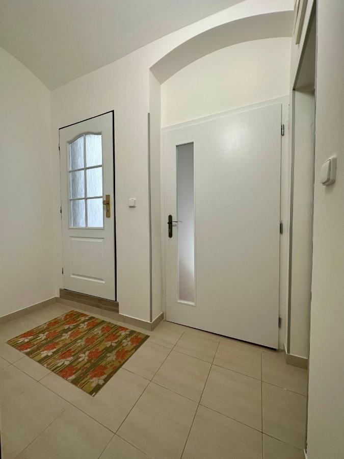 Tuan Long Apartments Jachymov Luaran gambar